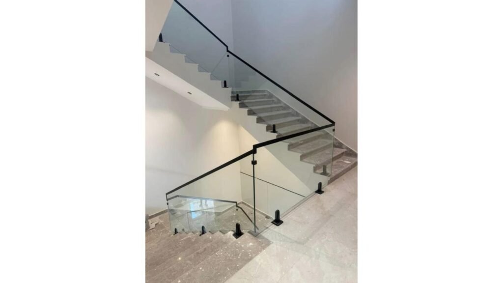 درابزين زجاج سيكوريت الكويت